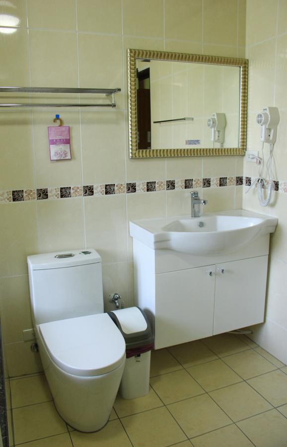 Lu An Backpacker Hostel Jiji Luaran gambar